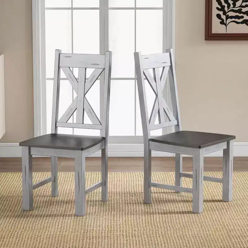 Sedia da pranzo in legno con struttura in legno di gomma ed elegante schienale traforato