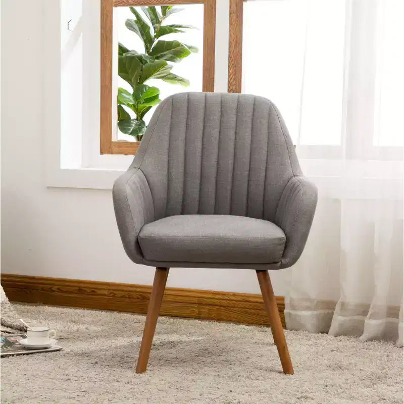 Poltrona di design contemporaneo, poltroncina a botte in tessuto con gambe in legno massello, poltrona imbottita per soggiorno, ufficio, ingresso