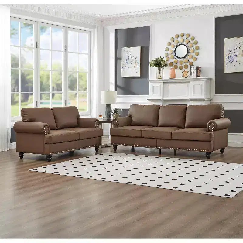 Divani componibili moderni dal design classico con finiture con borchie, divano a 5 posti in ecopelle per soggiorno, marrone