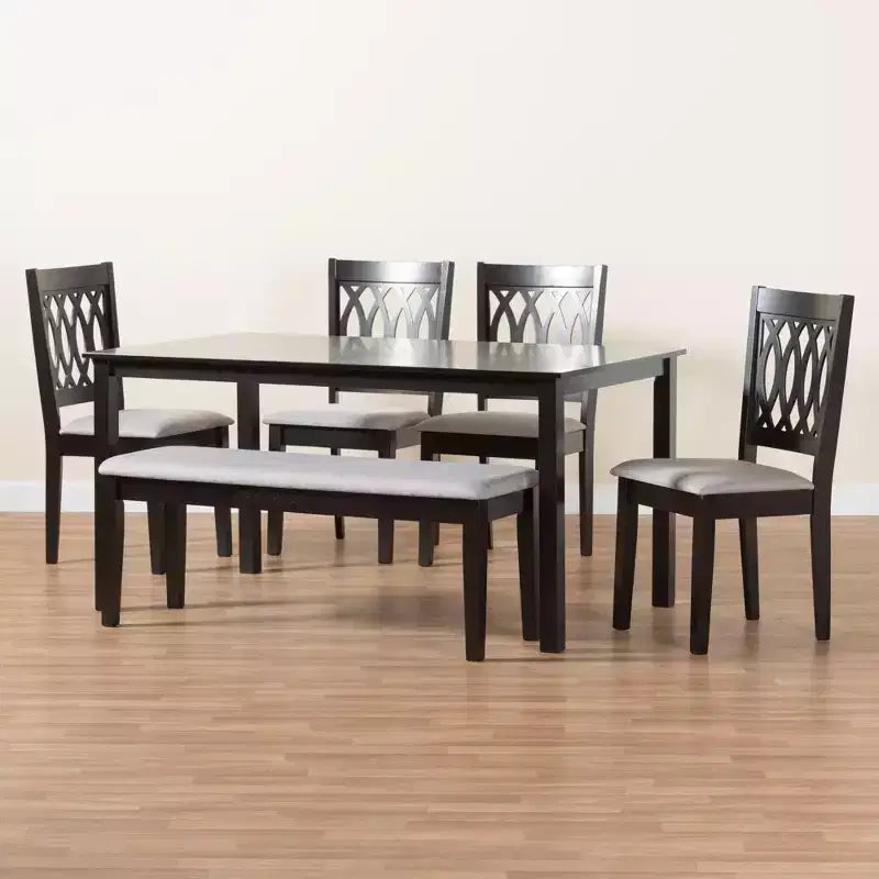 Tavolo da pranzo moderno in tessuto e legno con sedie